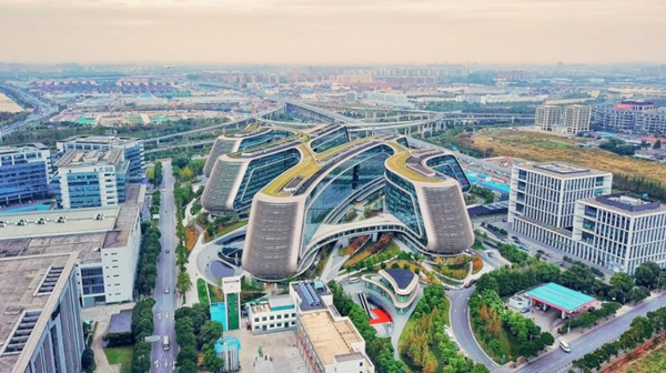 Hongqiao Linkong Economic Park enhances business services