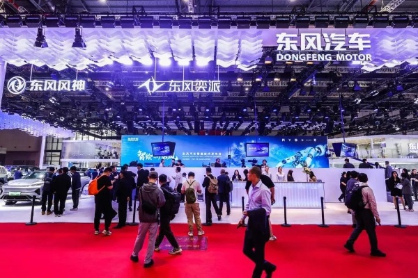 东风汽车_副本.jpg
