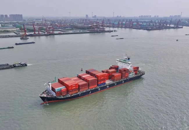 Direct flight, shipping routes link Wuxi, Sihanoukville