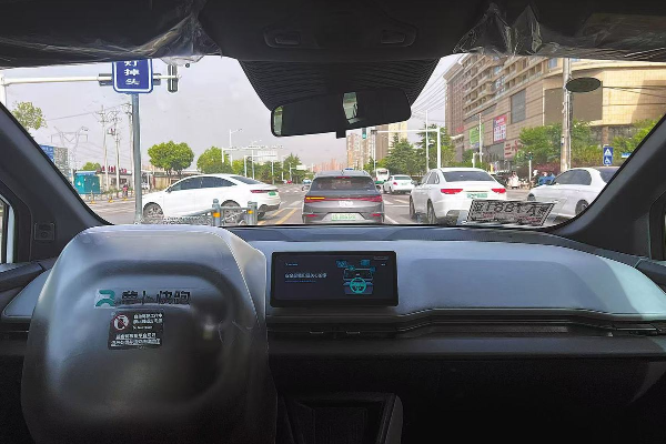 Autonomous driving firms revved up on biz growth