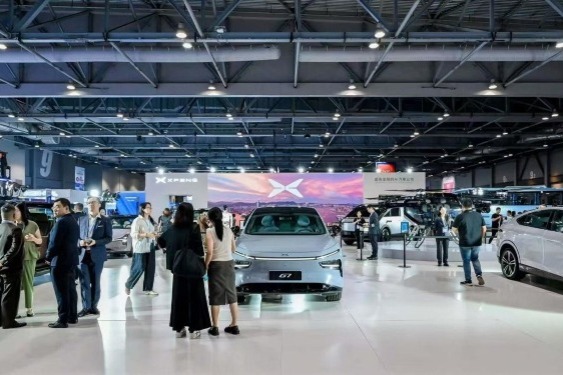 Xpeng, BP pulse unveil first jointly operated charging station