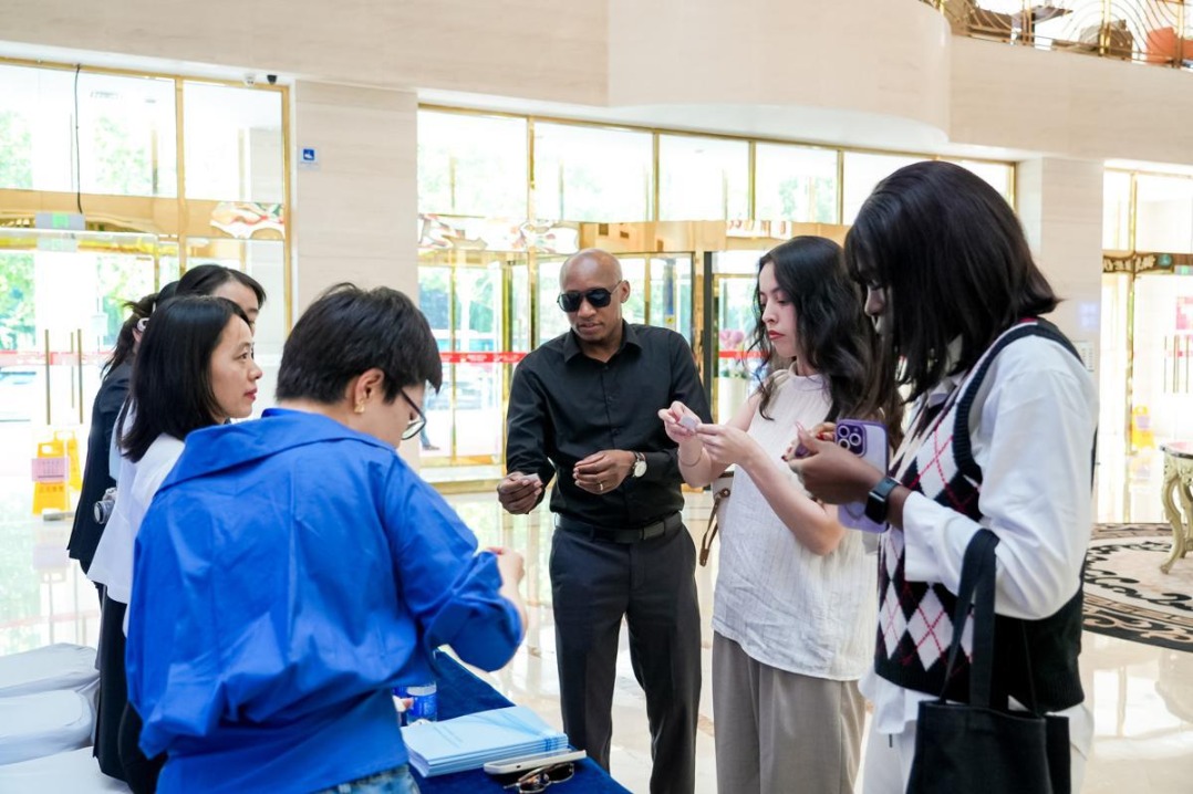 Xiamen hosts its first international job fair outside Fujian