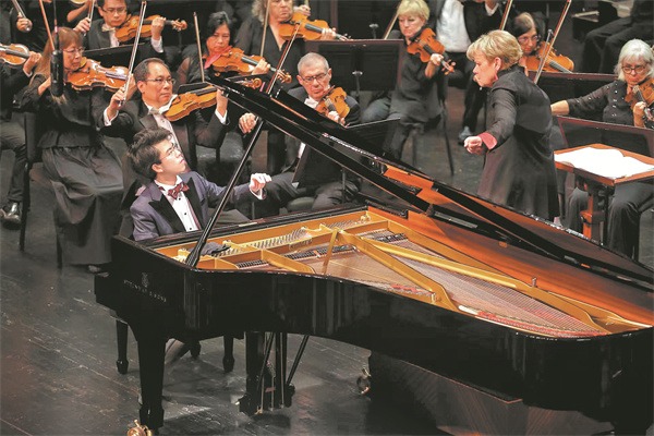 Pianist's ode to home