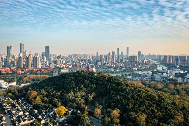 Wuxi ranks among top 10 for allure, talent-friendly environment