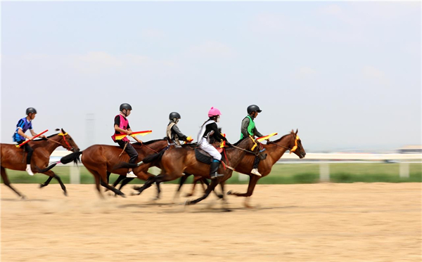 Final of Mongolian Horse Super League held in Xiliin Gol