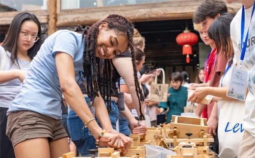 US students explore Jinhua in Zhejiang