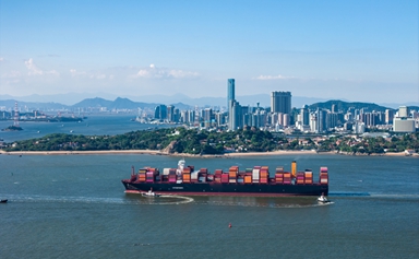 First cross-Strait e-commerce shipping route boosts trade at 1-year mark
