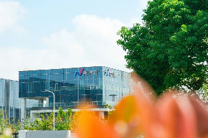 Waigaoqiao's 3.0 industrial community integrates work, life, and entertainment