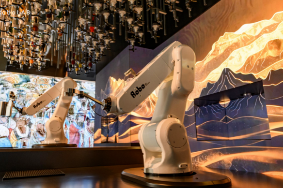 Robo Space promotes 'AI + consumption' solutions