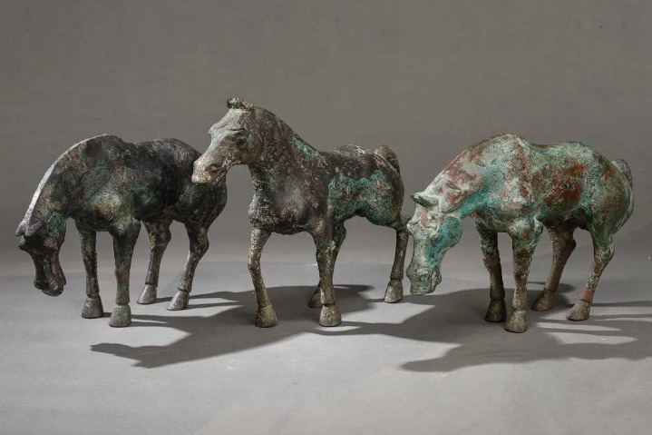 Realistic bronze horses from Warring States Period
