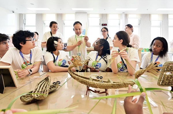 US students explore Jiangsu through youth exchange program