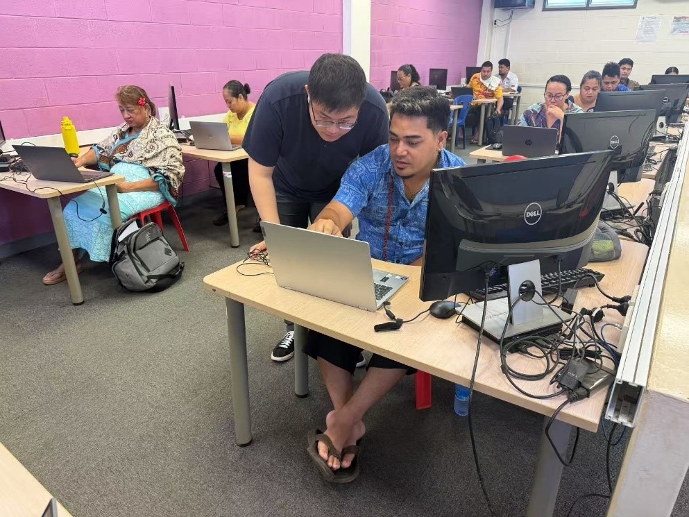 Python training program offered by Taizhou Polytechnic College concludes at National University of Samoa
