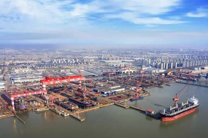 Tongzhou shipbuilder obtains big orders for 210,000-DWT bulk carriers
