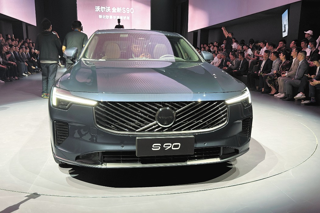 Mid-tier premium brands feel the squeeze in China