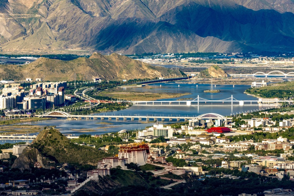 Bridges in Lhasa embody the development of Xizang