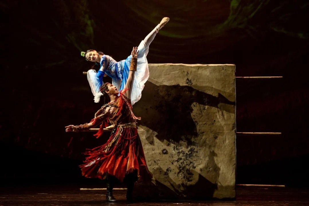 Shenyang premiere fuses ancient Hongshan rites with technology