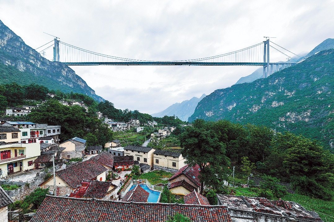 Tourism soars sky-high over grand bridge