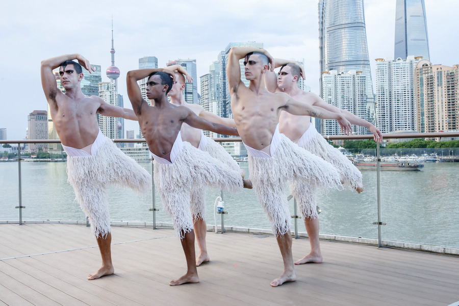 Bourne production of 'Swan Lake' sways way back to Shanghai