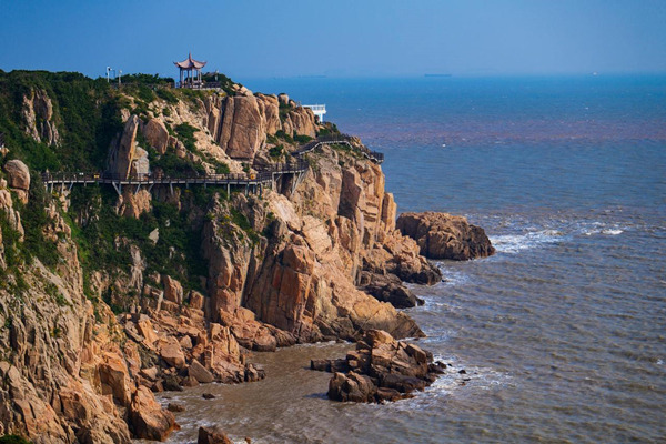 Zhoushan offers basketball thrills, island escapes this summer