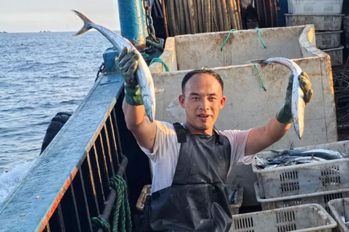 Shandong's autumn bounty after four-month fishing ban