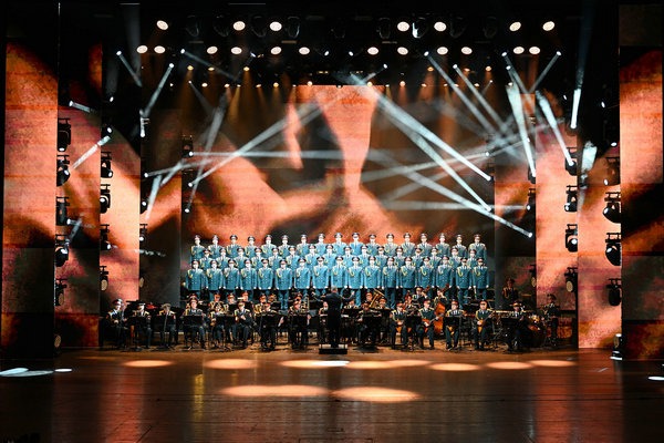 Russian troupe in China spotlight