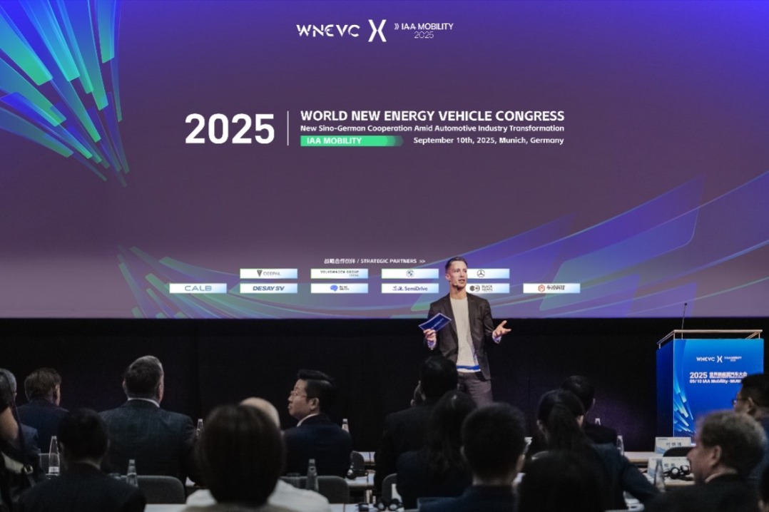 China, Germany pledge deeper auto ties at IAA