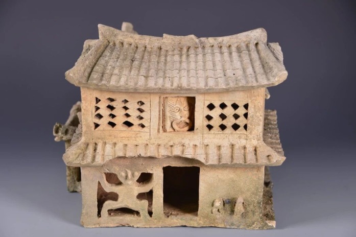 Burial pottery artifacts reveal Han Dynasty Guangzhou life