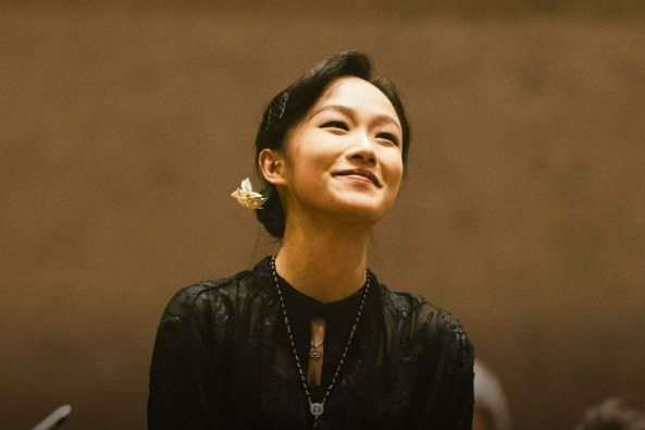 Chinese pianist wins Munich competition, makes history