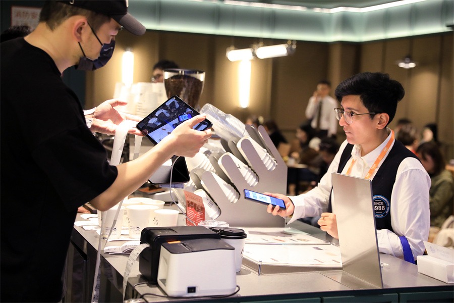 Overseas e-wallet tax refund service set to stimulate tourist spending