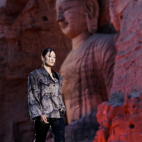 Yungang Fashion Festival blends millennial heritage with modern design