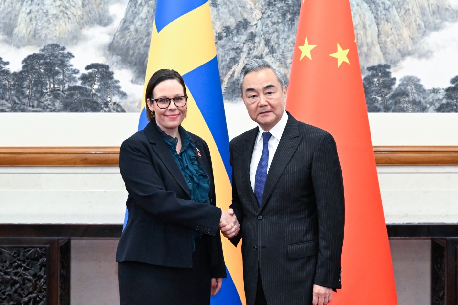 China to implement visa-free travel policy for Swedish nationals