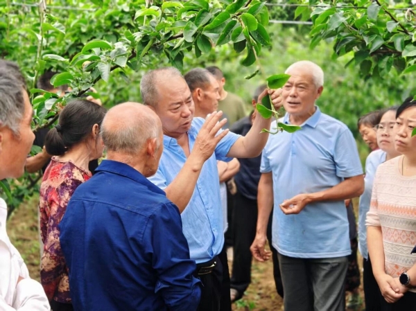 From eastern coasts to western mountains: A Yantai expert's mission for prosperity