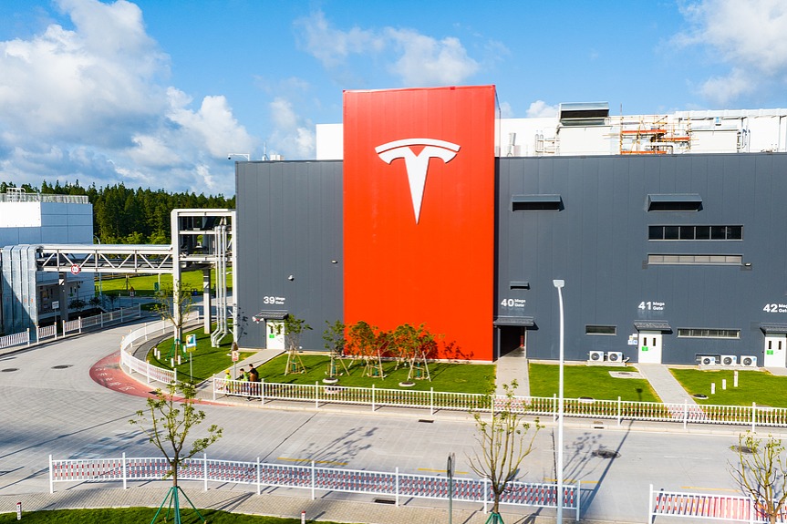 Tesla expands into China's grid market