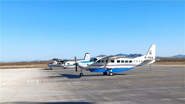 Baarin Right Banner General Airport opens to air traffic