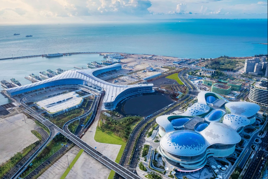 Hainan readies for role as free trade flag bearer