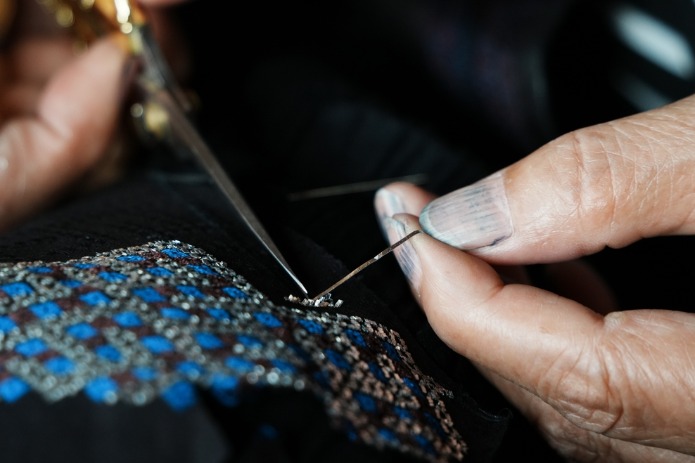 Discover Miao tin embroidery in Guizhou