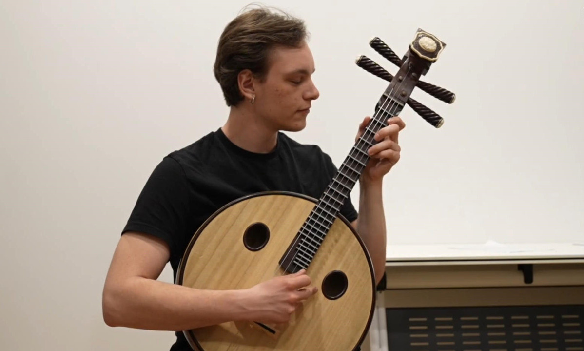 Hungarian director: My musical journey in Wuxi