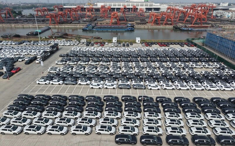 Zhejiang foreign trade up 5.3% in first 10 months