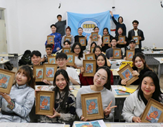 Students practice restoring Yuan Dynasty mural details at Shanxi University