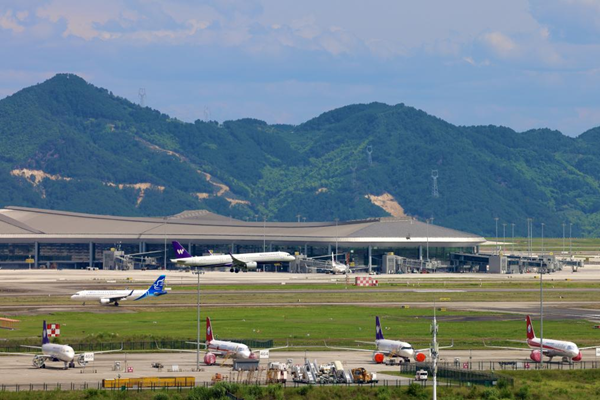 Chongqing expands international flight network to 36 routes