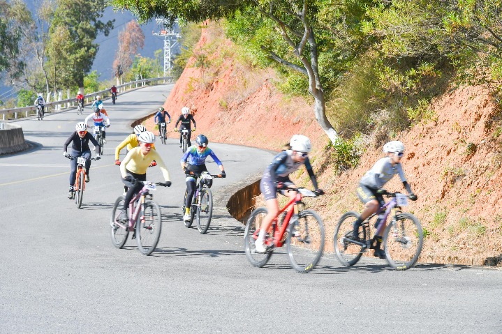 2025 Yuxi Outdoor Sports Carnival and Uphill Cycling Race kicks off