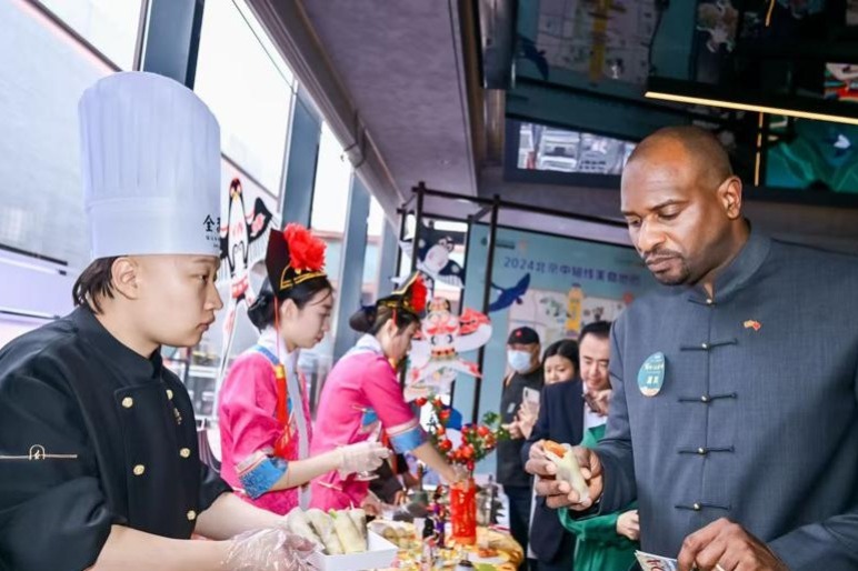 UNESCO recognition drives dining boom along Beijing Central Axis