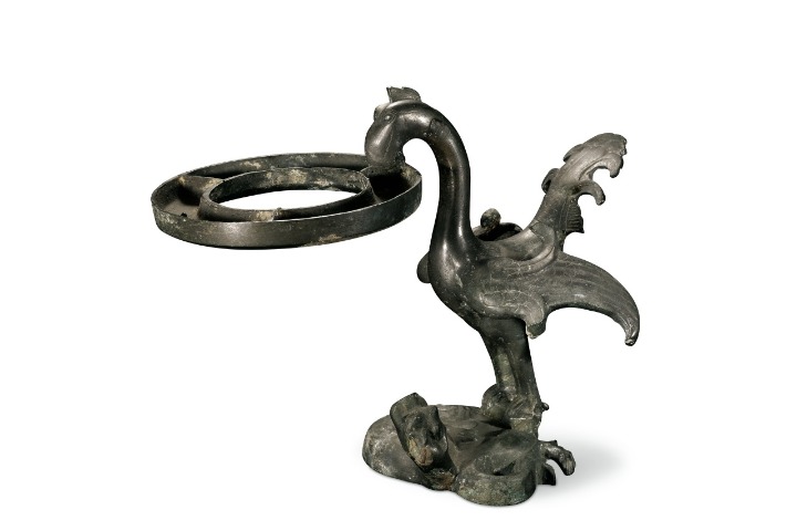 Hebei exhibition presents evolution of lighting in ancient China