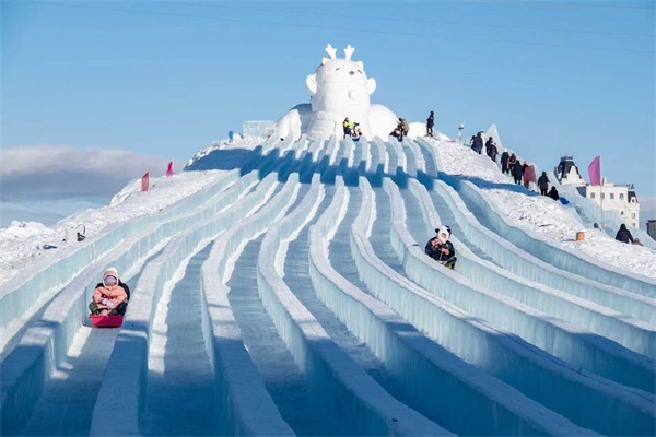Inner Mongolia Ice and Snow Naadam Festival opens in Hulunbuir