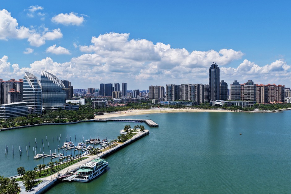 Zhanjiang's 'Four Green plus One Blue' strategy boosts economy