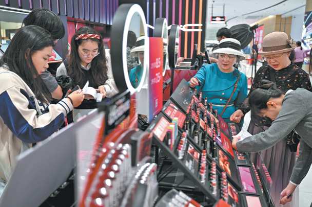 Early gains follow new customs operations in Hainan