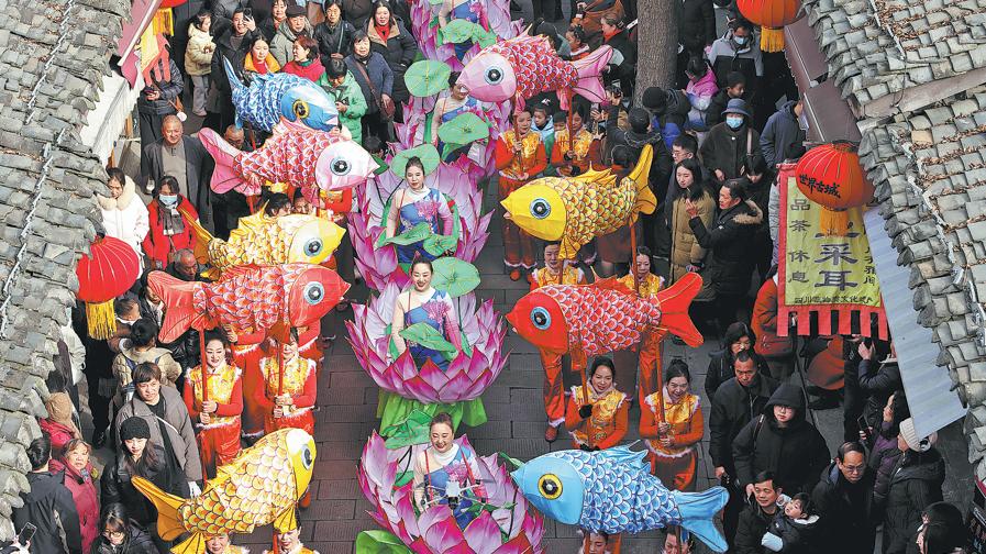 Sharp rise in domestic tourism spurs spending