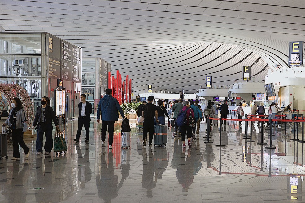 Beijing airports expand international routes for May Day holiday