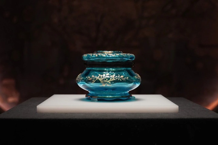 Shanghai exhibition delves into golden age of Qing Dynasty
