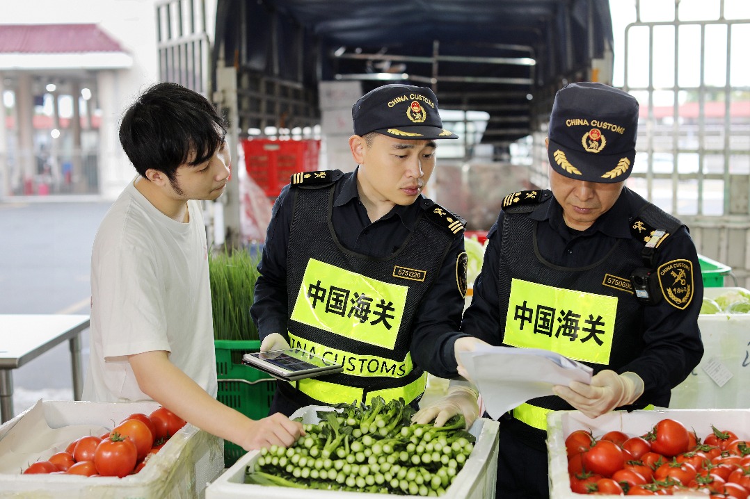 Stronger ties in customs key to APEC trade